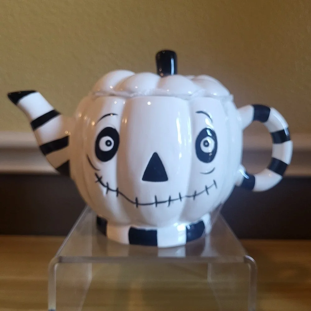 Little Village Transpac Shelly Comiskey Halloween Jack O Lantern Teapot NEW